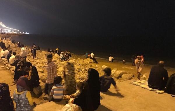 عکس لب دریا بندرعباس شب