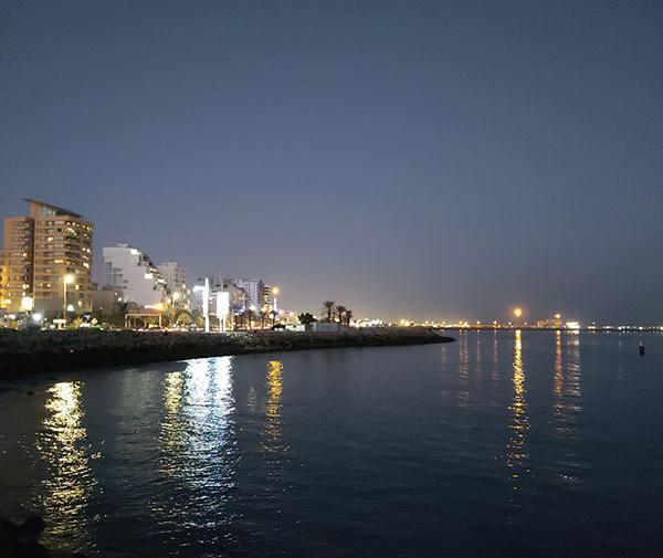 عکس لب دریا بندرعباس شب