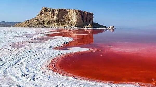 عکس دریاچه نمک ارومیه