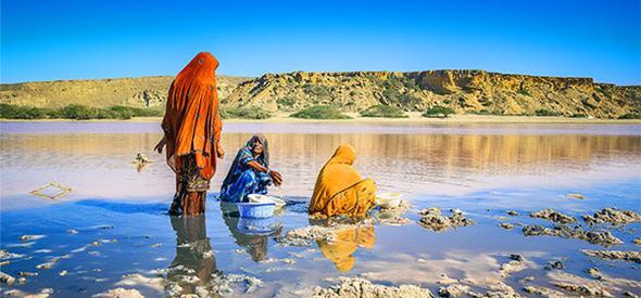 عکس دریاچه صورتی در چابهار