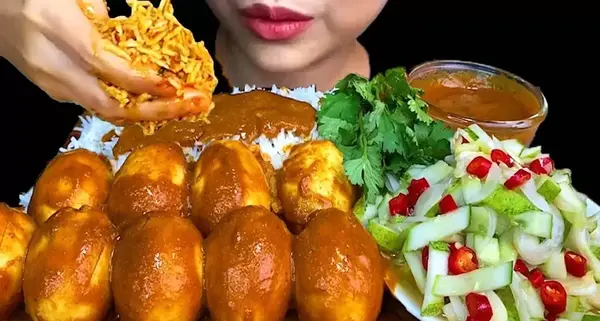 عکس خوردن غذا های خوشمزه با صدا