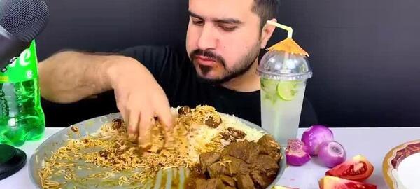 عکس خوردن غذا های خوشمزه با صدا
