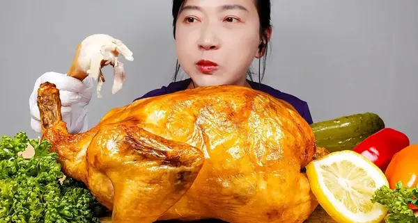 عکس خوردن غذا های خوشمزه با صدا