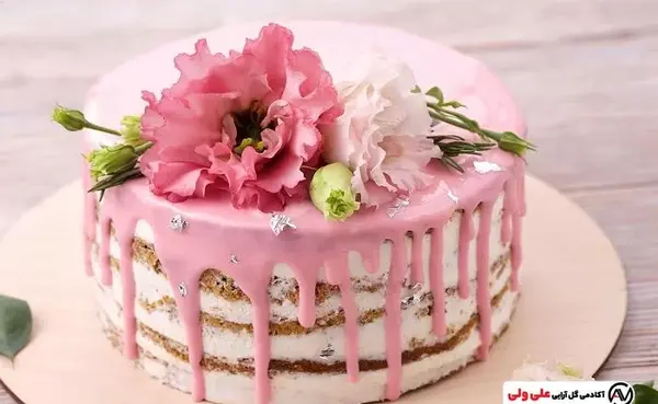 ایده عکس تولد با گل و کیک