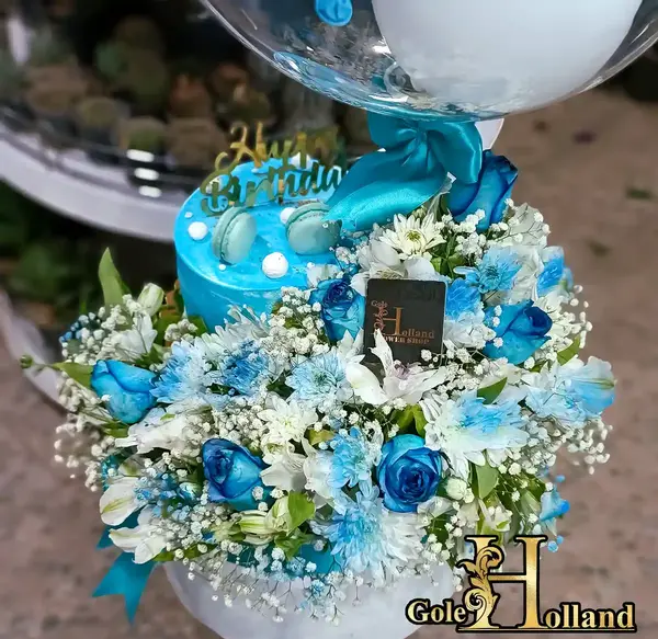 ایده عکس تولد با گل و کیک