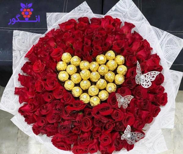 ایده عکس تولد با دسته گل