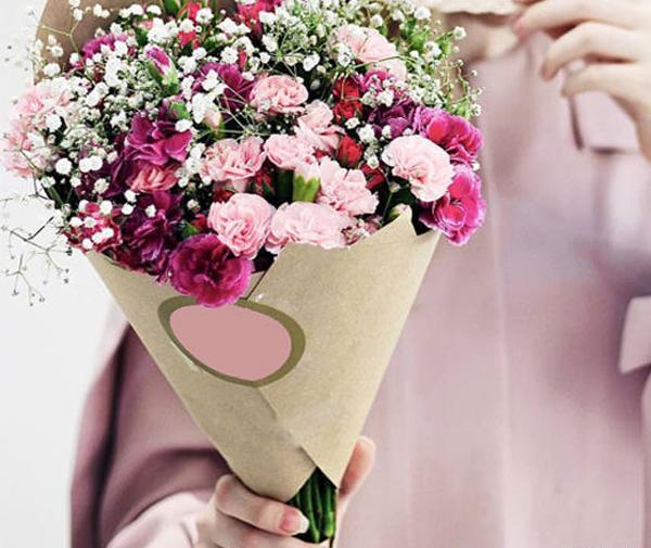 ایده عکس تولد با دسته گل