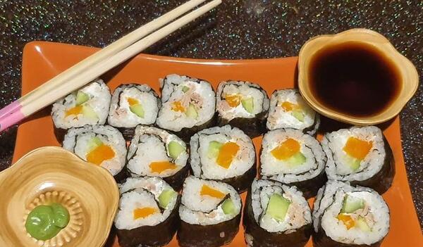 عکس از غذای سوشی
