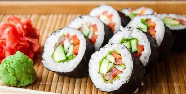 عکس غذای چینی سوشی