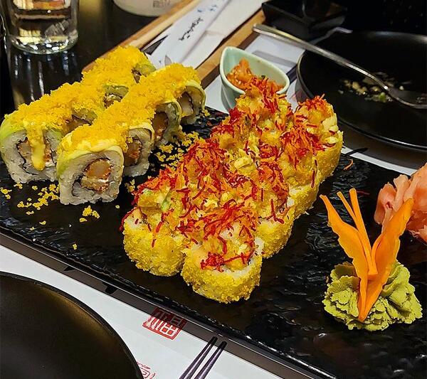عکس غذای چینی سوشی