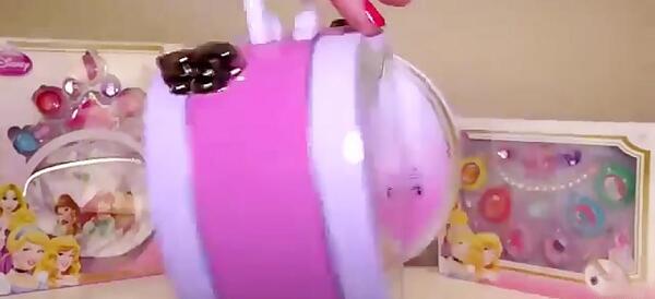عکس لوازم آرایشی فانتزی بچه گانه