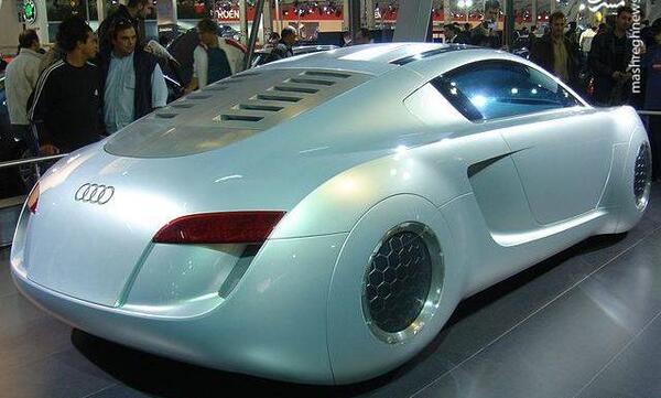 عکس فیلم من ربات هستم