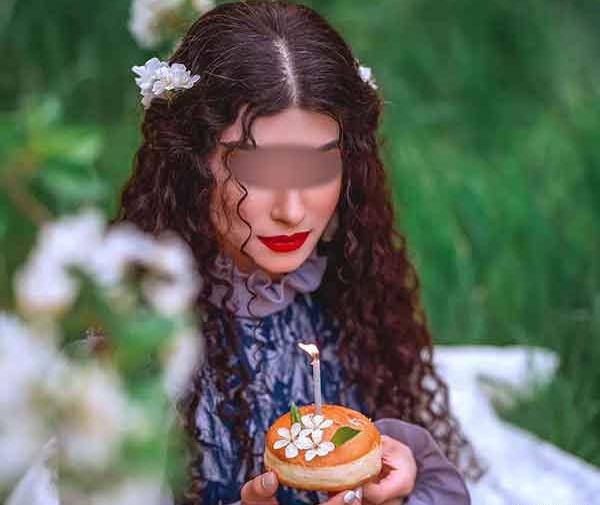 ایده عکس تولد بچه گانه در فضای باز