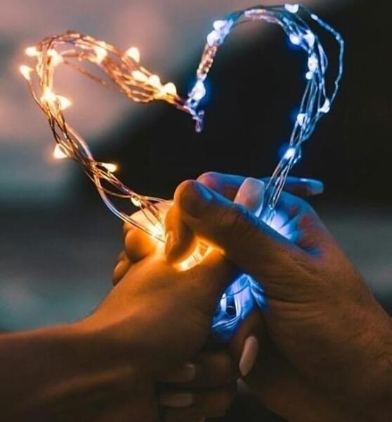 عکس قلب با دست جدید