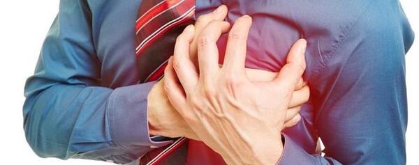 عکس قلب خونی در دست