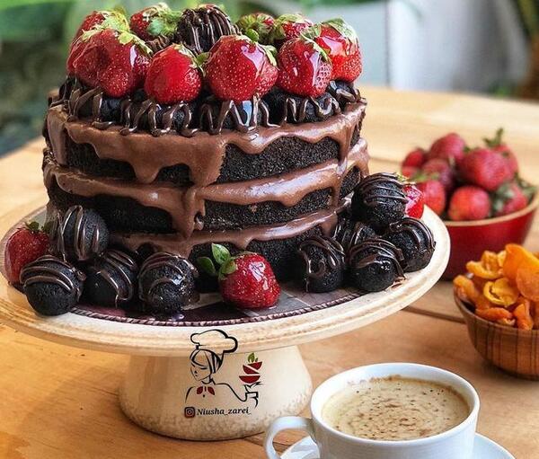 عکس قهوه و کیک در کافی شاپ