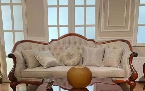 عکس مبل سلطنتی چوب قهوه ای
