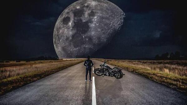 عکس ماه برای پروفایل پسرانه