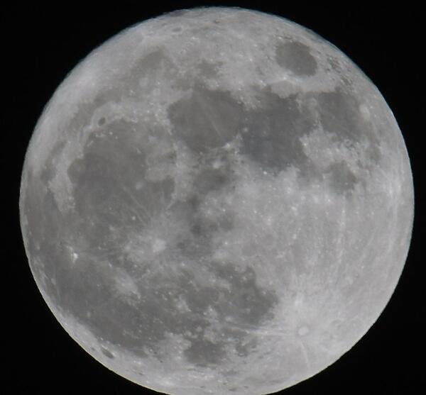 عکس ماه از نمای نزدیک