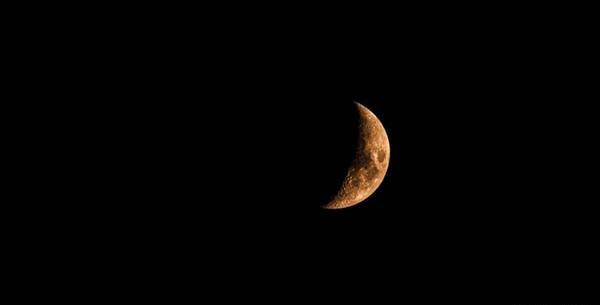 عکس از ماه با دوربین
