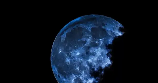 عکس ماه آبی واقعی