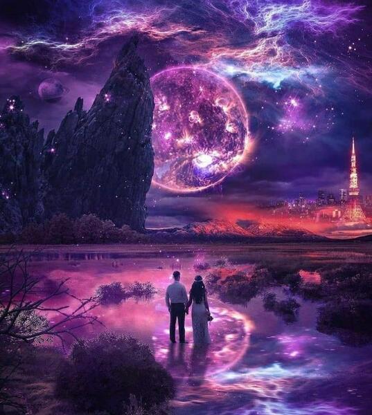 عکس ماه بنفش برای تصویر زمینه