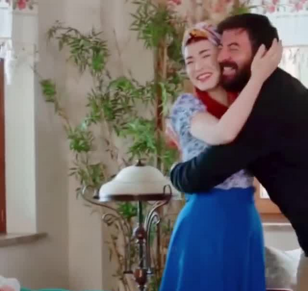 عکس ییلدیز و کوزی عاشقانه