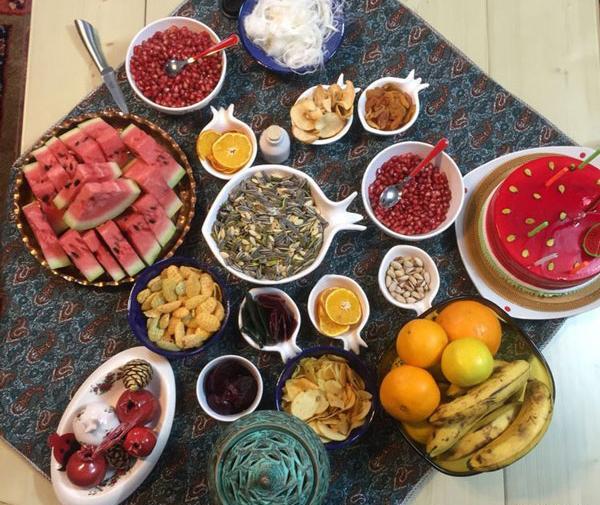 عکس سفره یلدای ساده