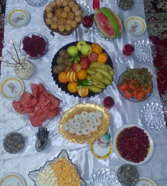 عکس سفره شب یلدای ساده