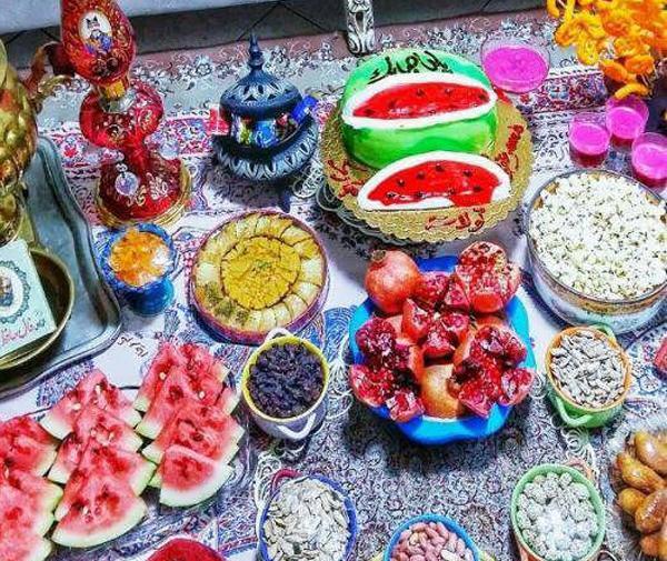 عکس سفره شب یلدای ساده