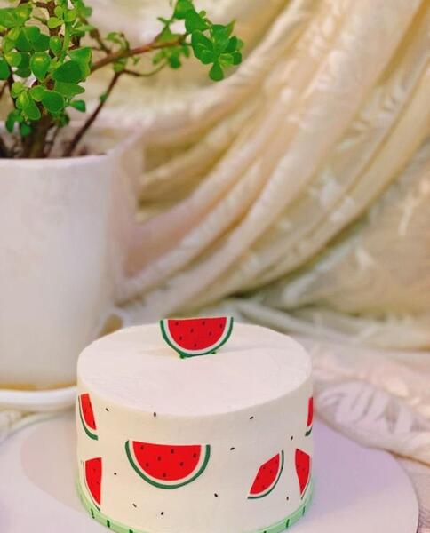 عکس کیک شب یلدای ساده