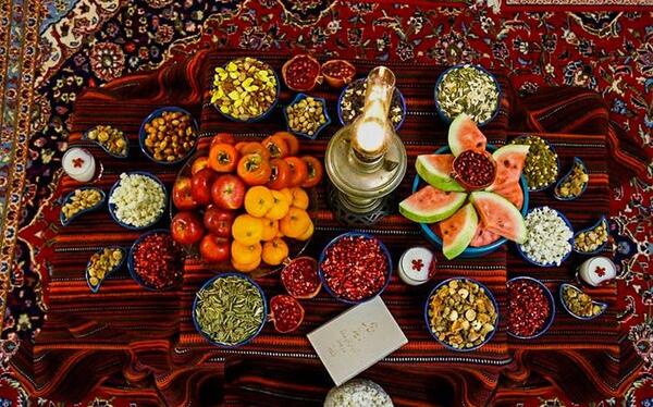 عکس سفره شب یلدایی