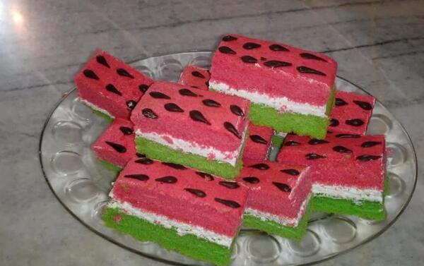 عکس کیک یلدایی ساده