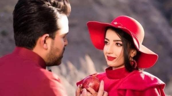 یلدایی نامزدی ژست عکس دونفره شب یلدا