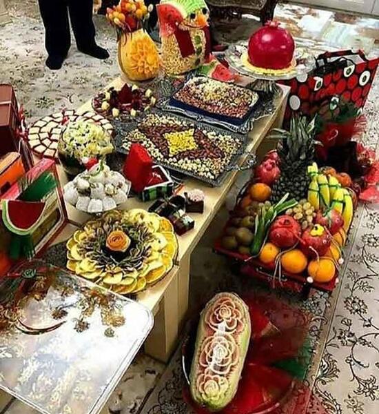 عکس سفره یلدایی عروس