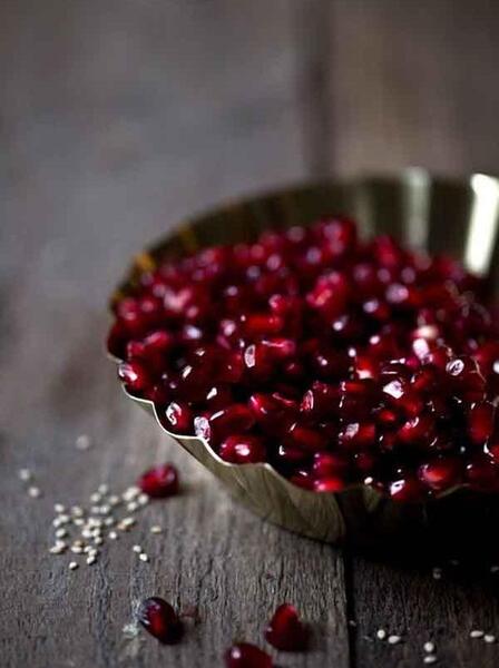 عکس پروفایل شب یلدا نزدیکه