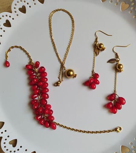 عکس گردنبند برای شب یلدا