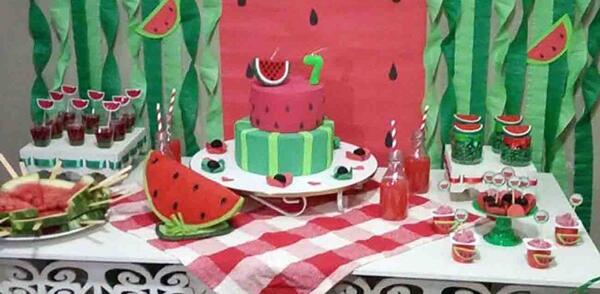 عکس تزیین یلدا برای مدرسه