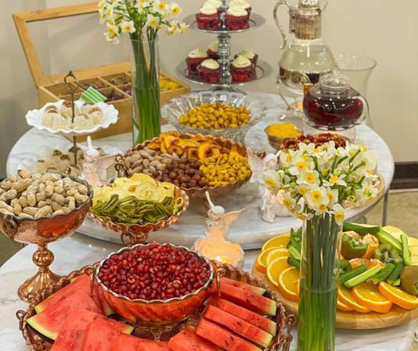 عکس تزیین یلدا برای مدرسه