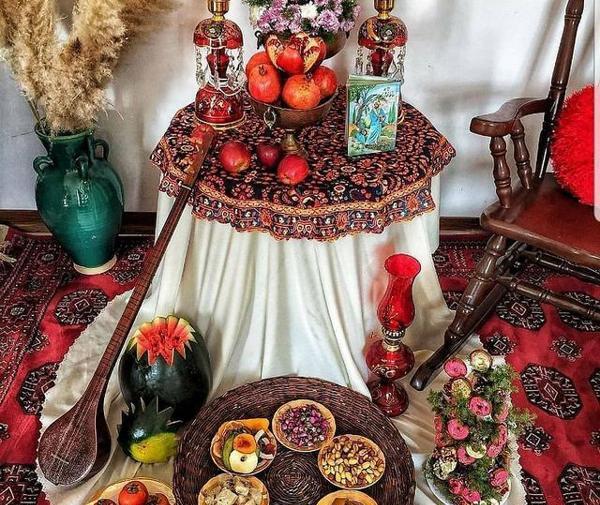 عکس تزیین یلدا برای مدرسه