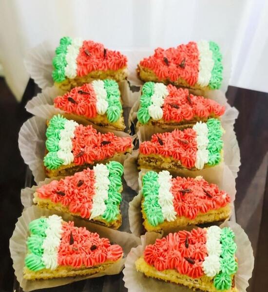 عکس کیک شب یلدا خانگی