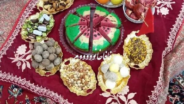عکس سفره شب یلدا فیک