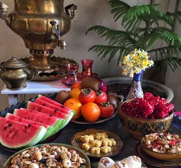 عکس سفره شب یلدا فیک