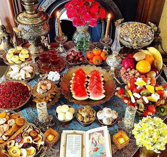 عکس تزیین شب یلدا با کرسی