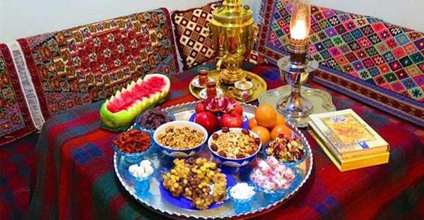 عکس تزیین شب یلدا با کرسی