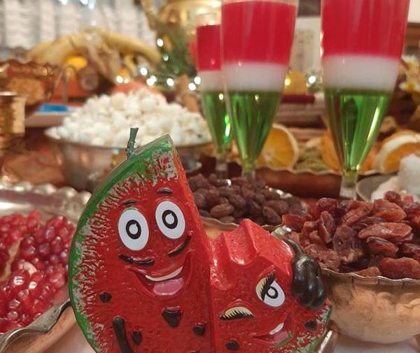 عکس شب یلدا ۱۴۰۲ برای پروفایل