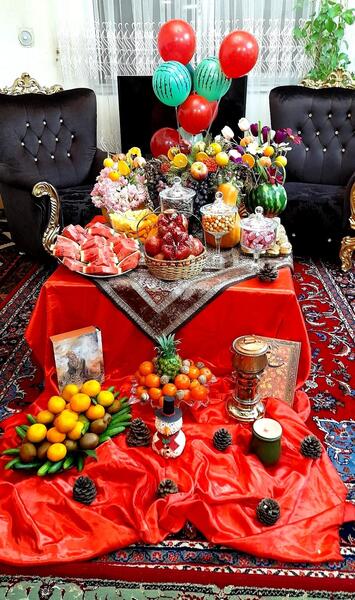 عکس شب یلدا ۱۴۰۲ برای پروفایل