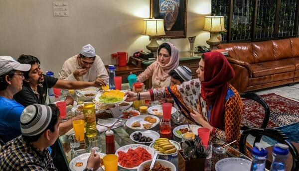 عکس شب یلدا سه نفره