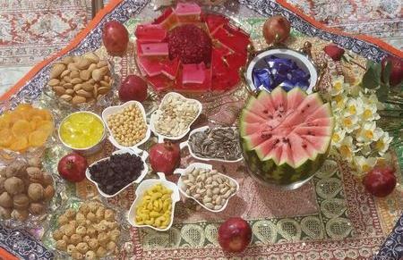 عکس از سفره شب یلدا سنتی