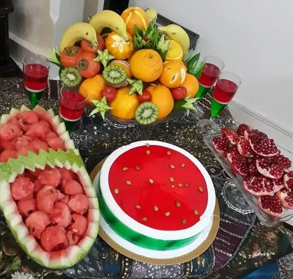 عکس چیدمان سفره یلدا